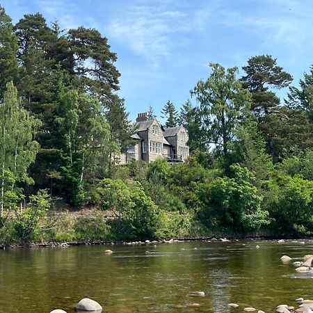 Lys-Na-Greyne Bed & Breakfast Aboyne Eksteriør bilde