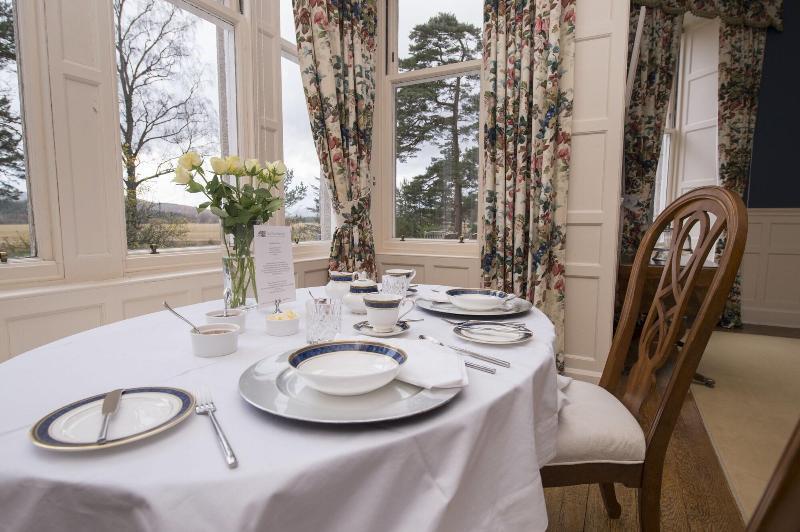 Lys-Na-Greyne Bed & Breakfast Aboyne Eksteriør bilde